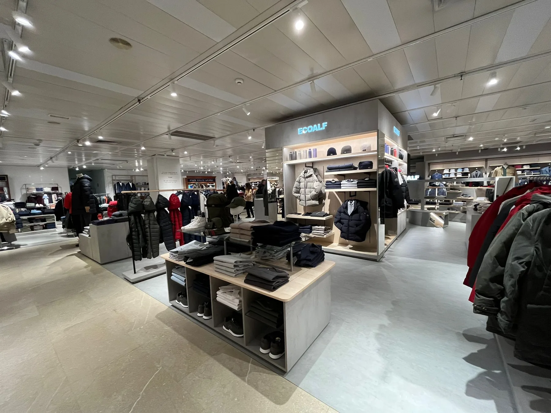 Ecoalf Vigo menswear completed interior 7